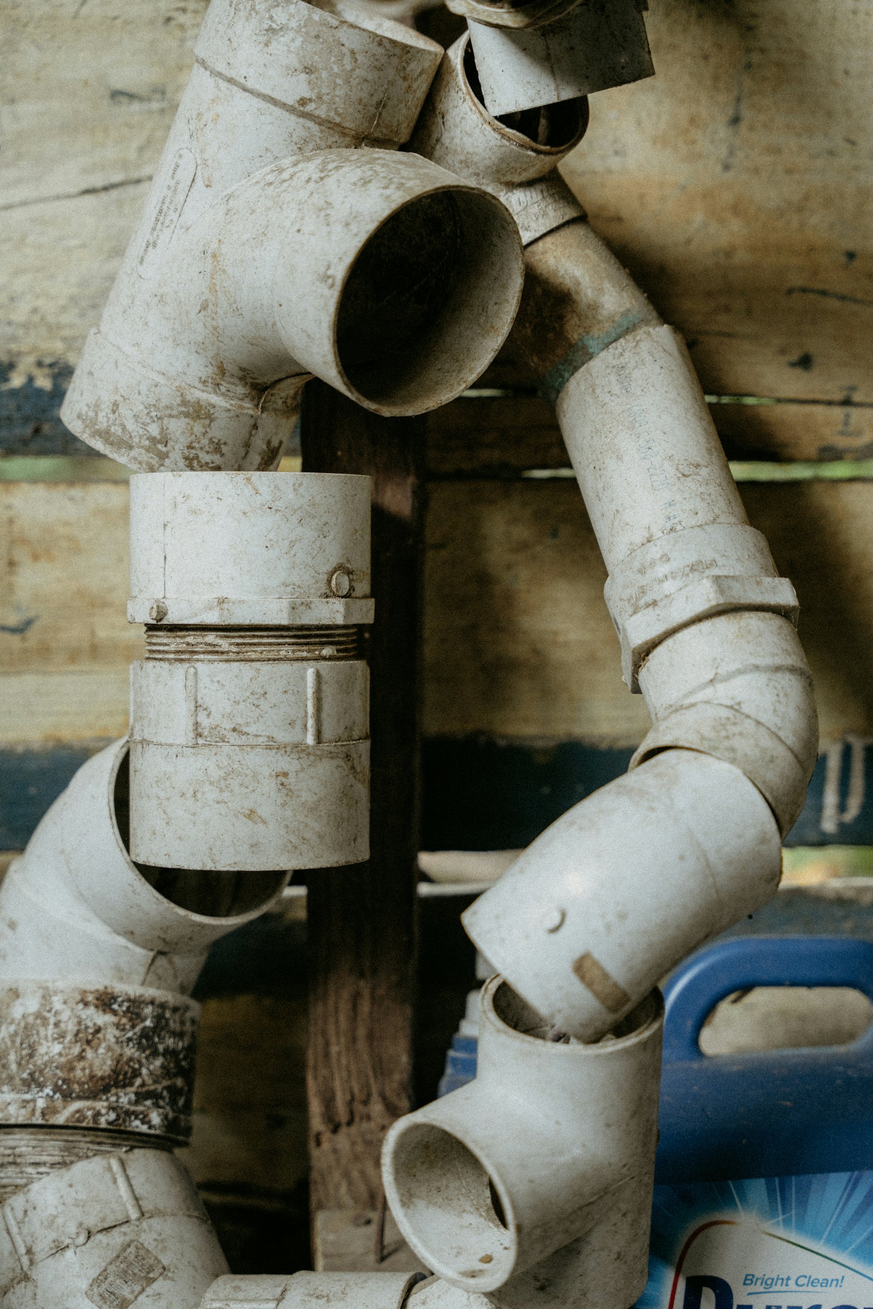 White drainage pipe fittings